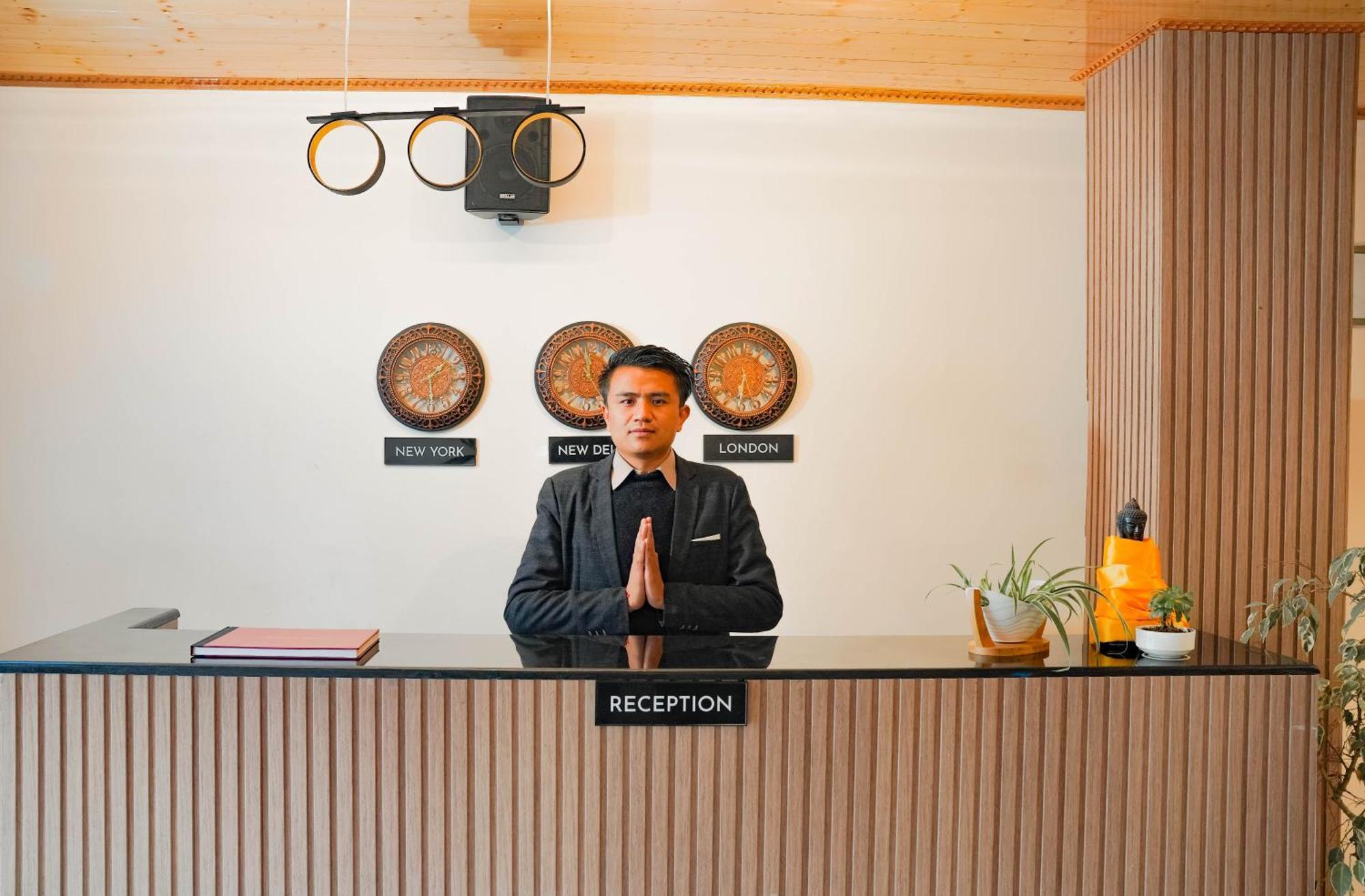 Hotel Maenamla By Kava Namchi Eksteriør billede